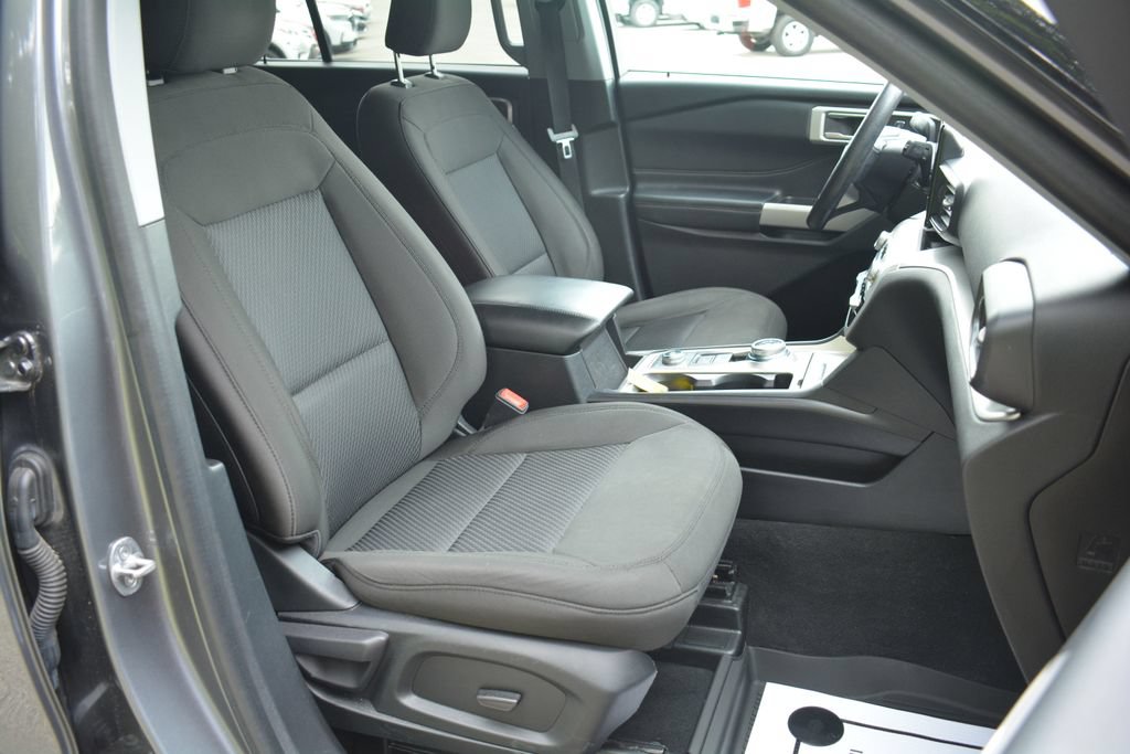 Used 2022 Ford Explorer XLT AWD/4WD image 19