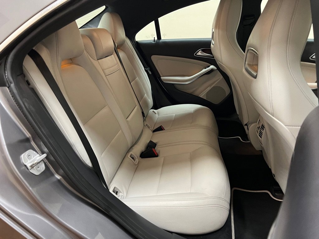 Used 2017 Mercedes-Benz CLA 250 image 20