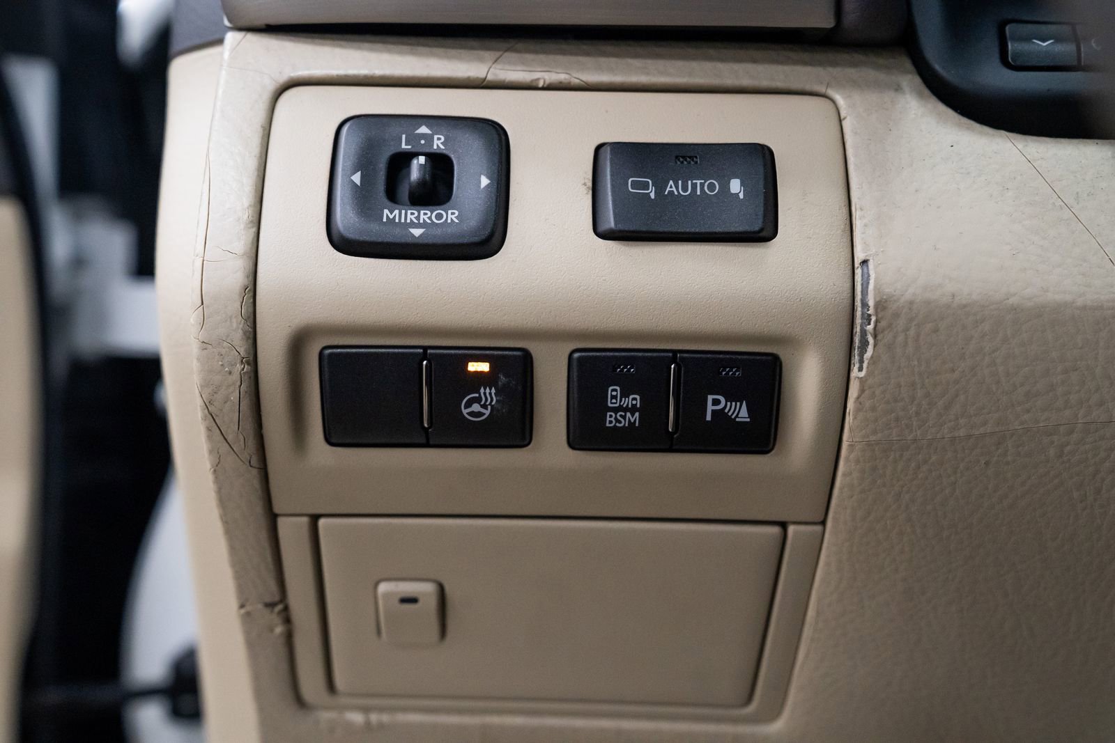 Used 2014 Lexus LS 460 w/ Comfort Package RWD image 15