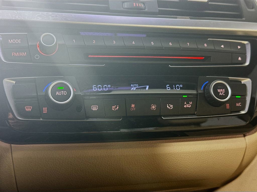 Used 2017 BMW 330i Sedan image 18