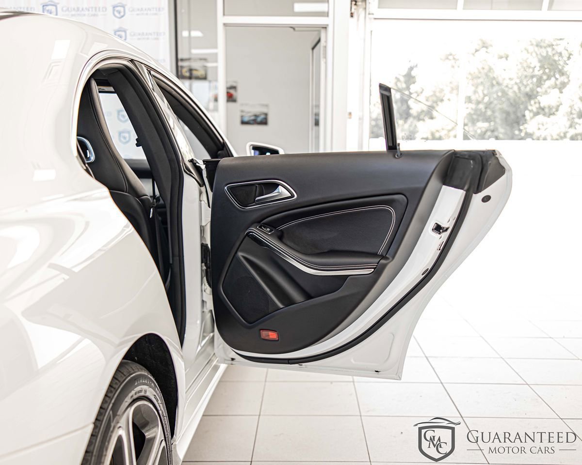 Used 2018 Mercedes-Benz CLA 250 image 37