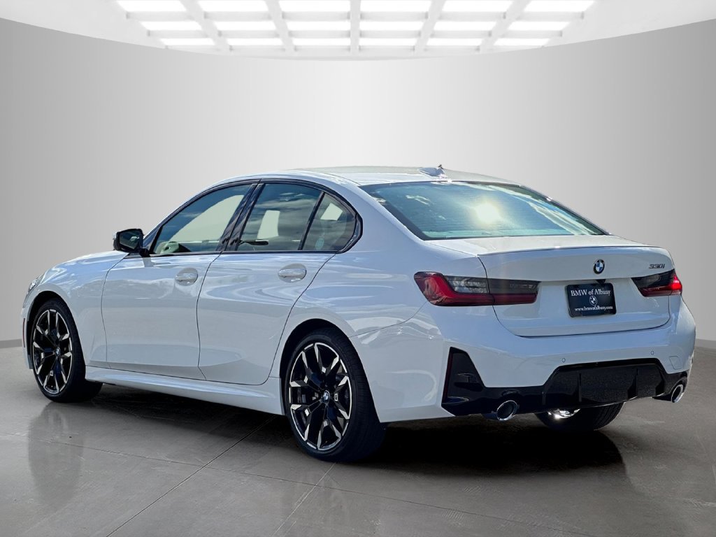 New 2026 BMW 330i Sedan w/ M Sport Package RWD image 4