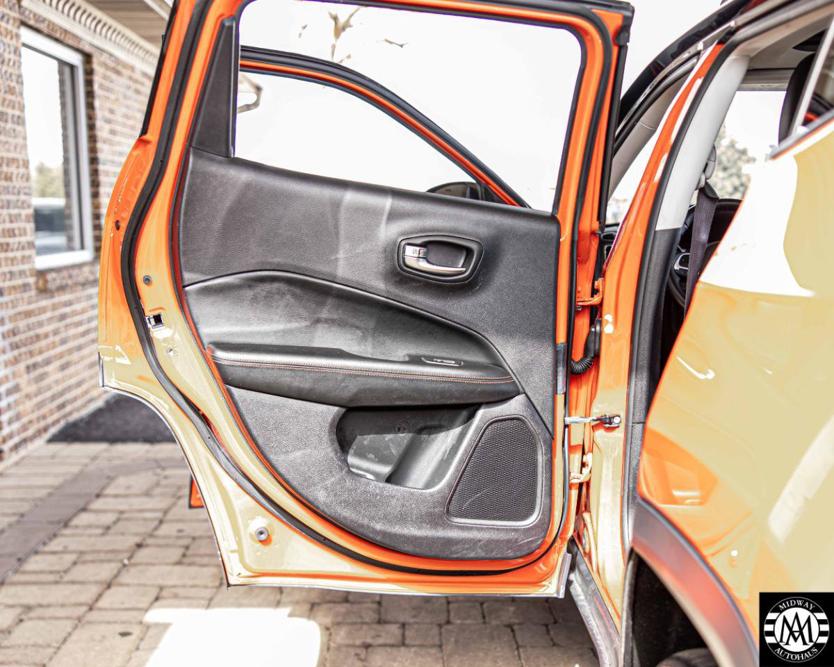 Used 2018 Jeep Compass Trailhawk w/ Leather Interior Group image 14