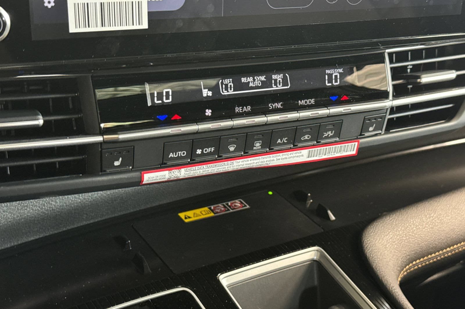 New 2026 Toyota Sienna XLE Woodland Edition AWD/4WD image 26