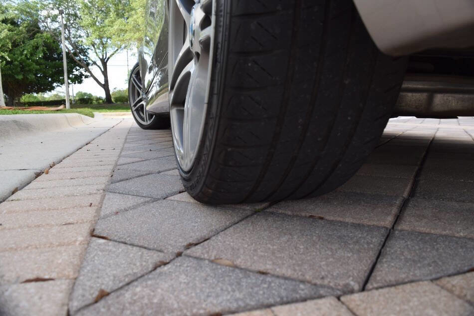 Used 2013 BMW 135is Convertible image 86