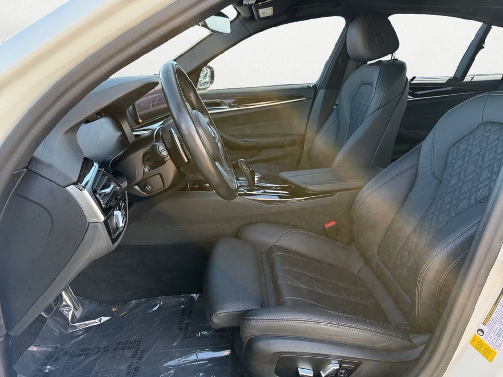 Used 2023 BMW 530i w/ M Sport Package RWD image 9