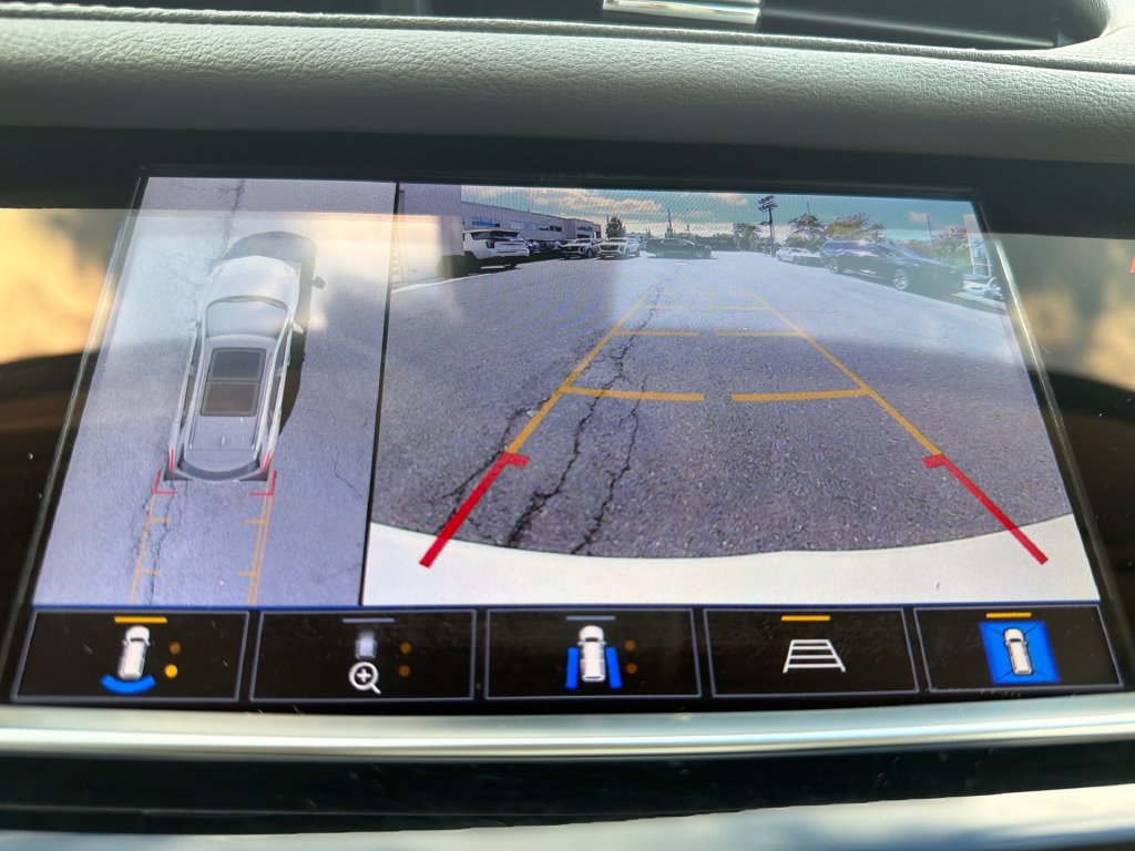 Used 2024 Cadillac XT5 Premium Luxury w/ Technology Package AWD/4WD image 24