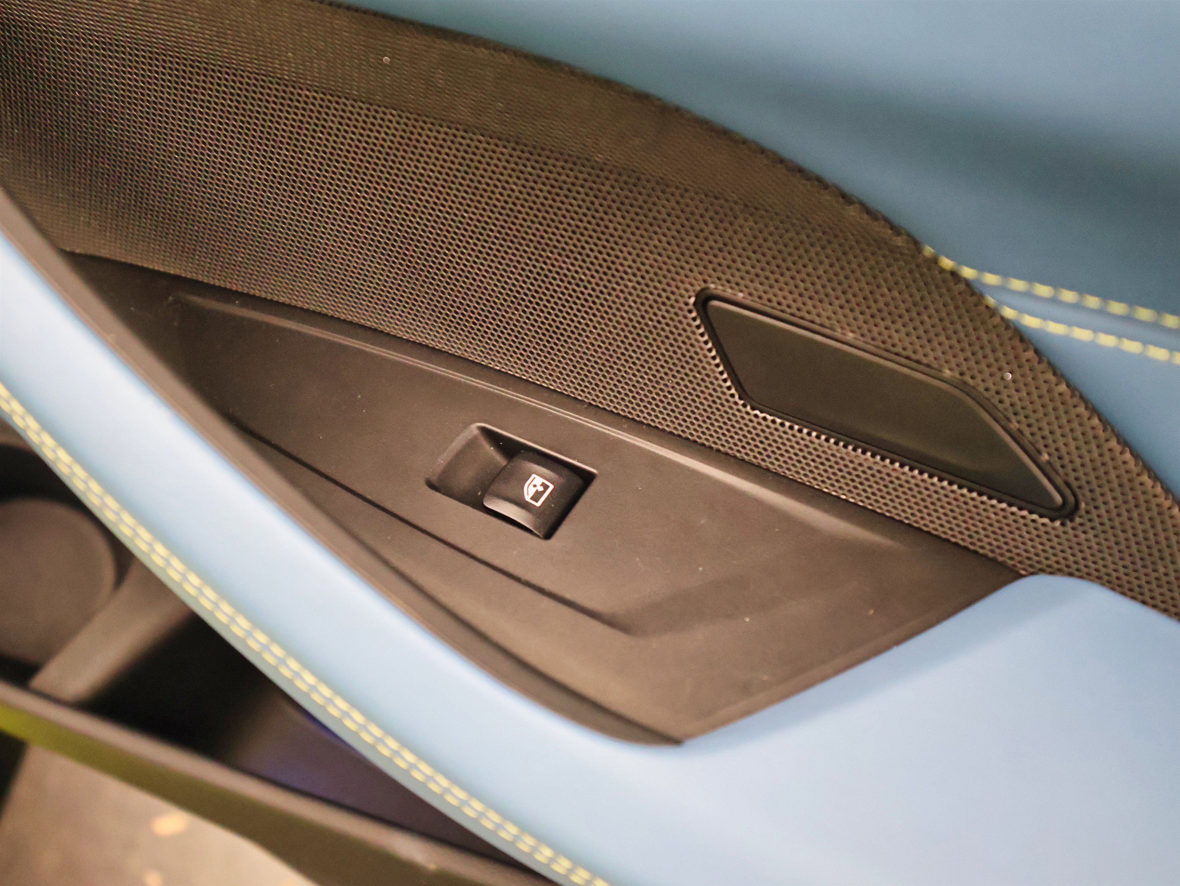 Used 2022 BMW M4 xDrive Competition w/ Executive Package image 57