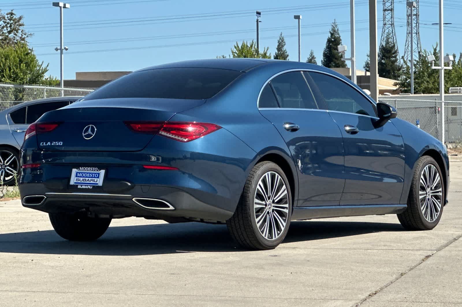 Used 2023 Mercedes-Benz CLA 250 image 3