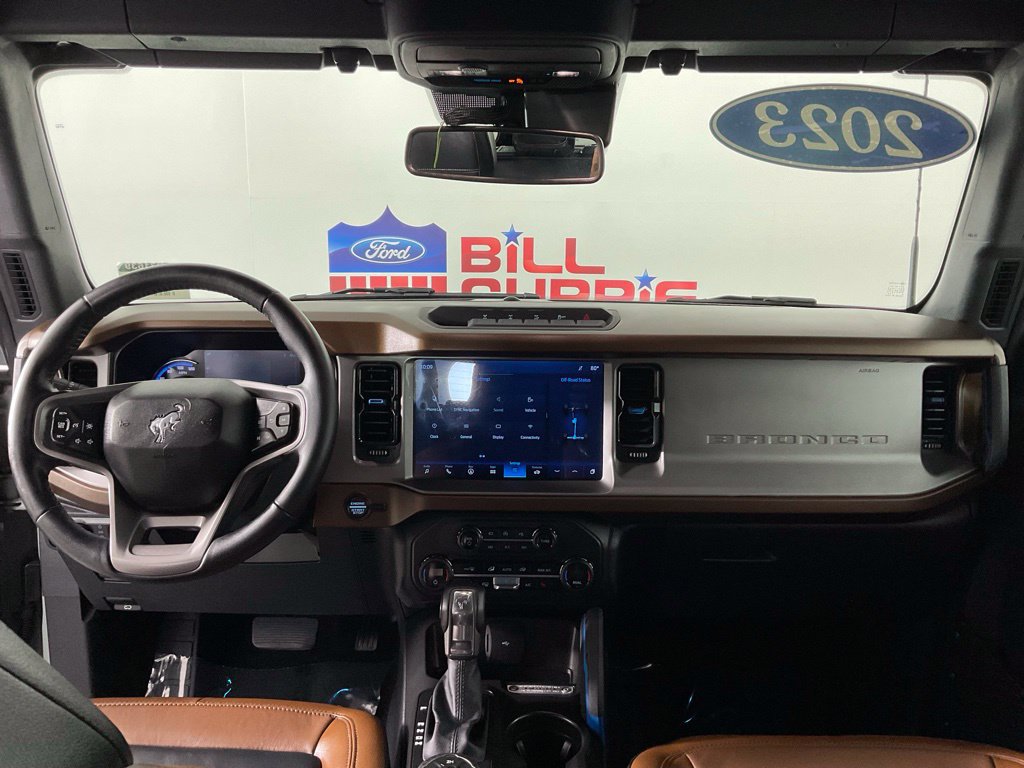 Used 2023 Ford Bronco Outer Banks w/ Sasquatch Package AWD/4WD image 17