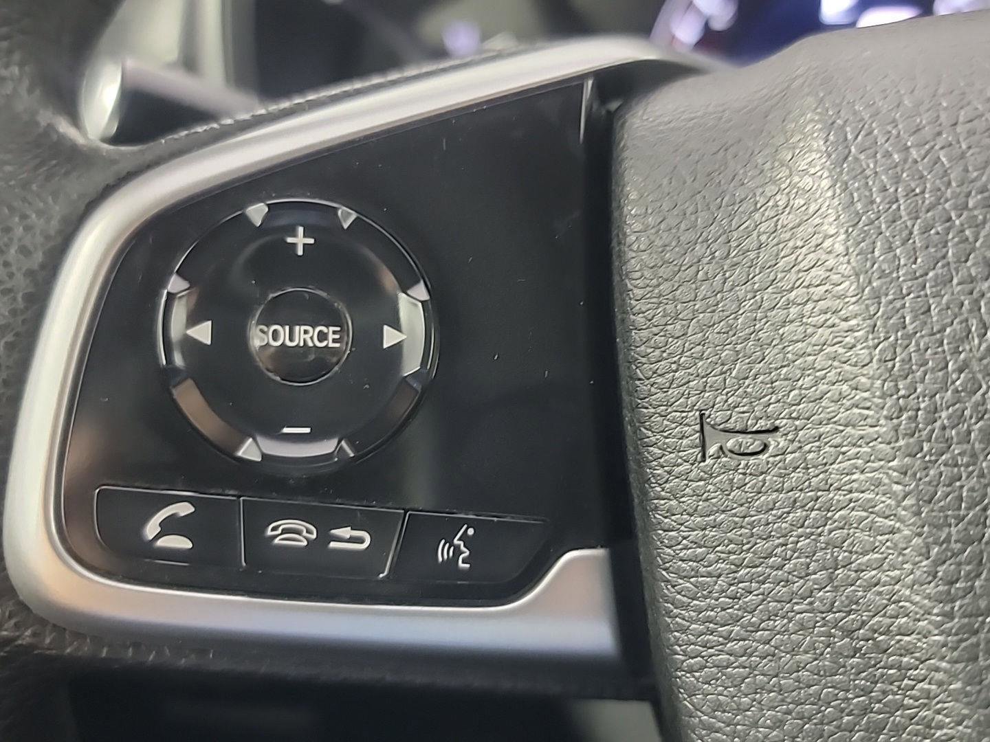 Certified 2019 Honda CR-V LX image 25