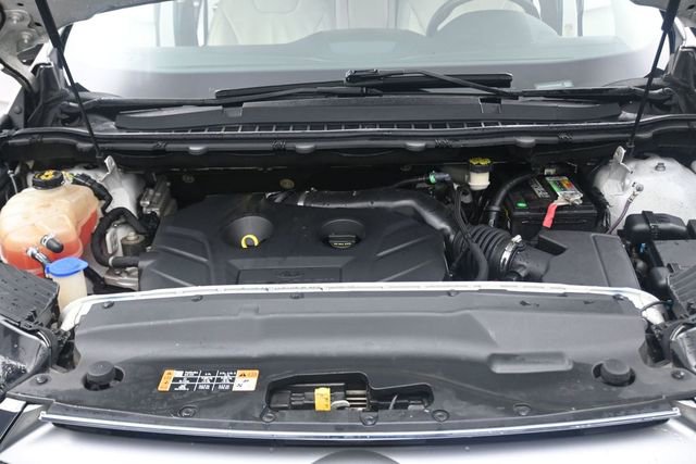 Used 2015 Ford Edge Titanium FWD image 24