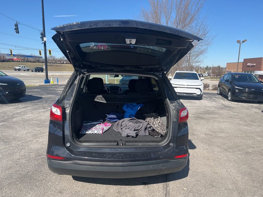 Used 2020 Chevrolet Equinox LS w/ LS Convenience Package image 11
