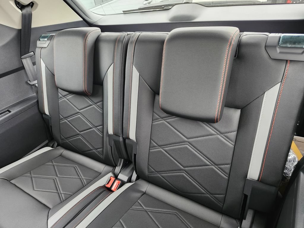 New 2026 Volkswagen Atlas Peak Edition AWD/4WD image 11