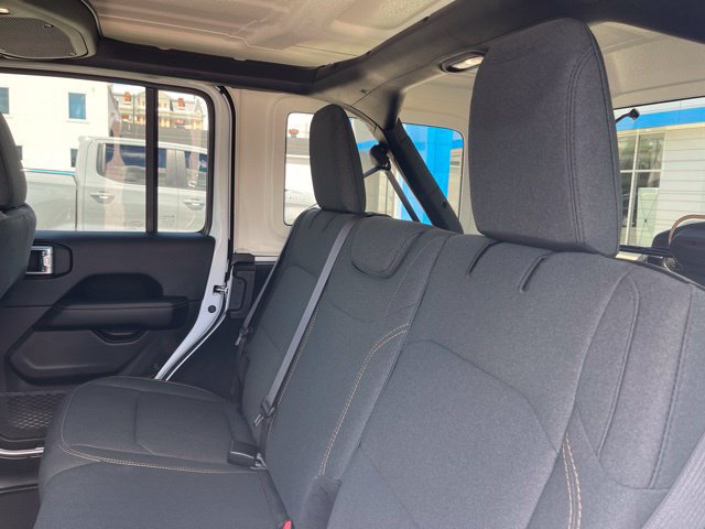 Used 2024 Jeep Wrangler Unlimited Sahara AWD/4WD image 20