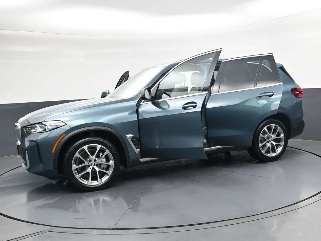 Used 2025 BMW X5 xDrive40i AWD/4WD image 39