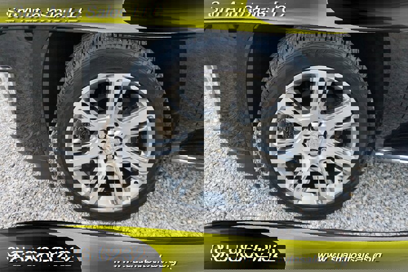 Used 2015 Cadillac Escalade Premium image 34