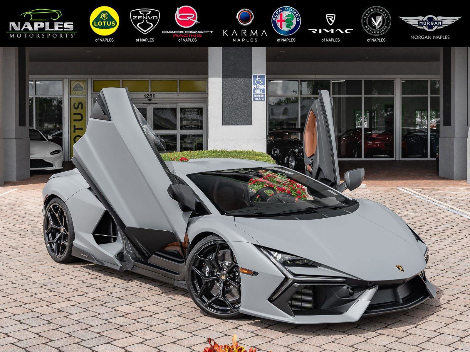 Used 2024 Lamborghini Revuelto image 41
