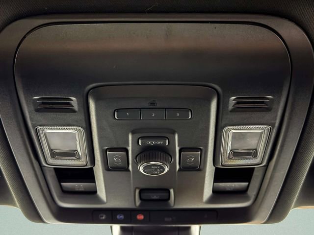 Used 2021 Chevrolet Tahoe Premier w/ Premium Package image 26