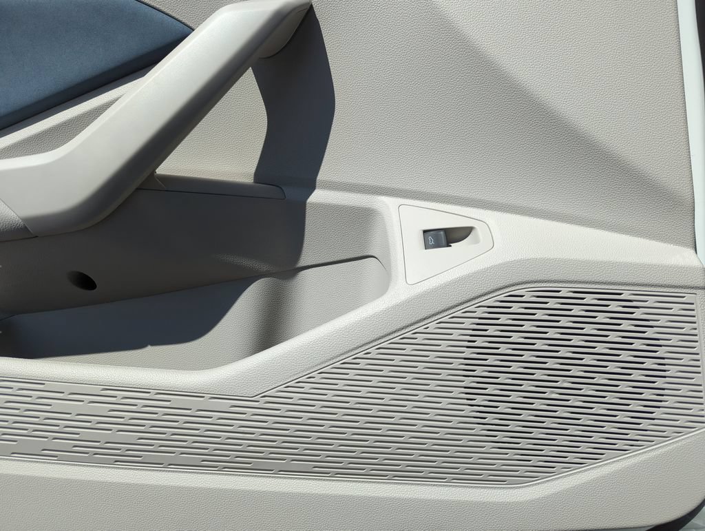 New 2026 Volkswagen Jetta SE FWD image 27