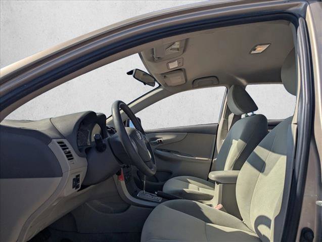 Used 2010 Toyota Corolla LE image 6