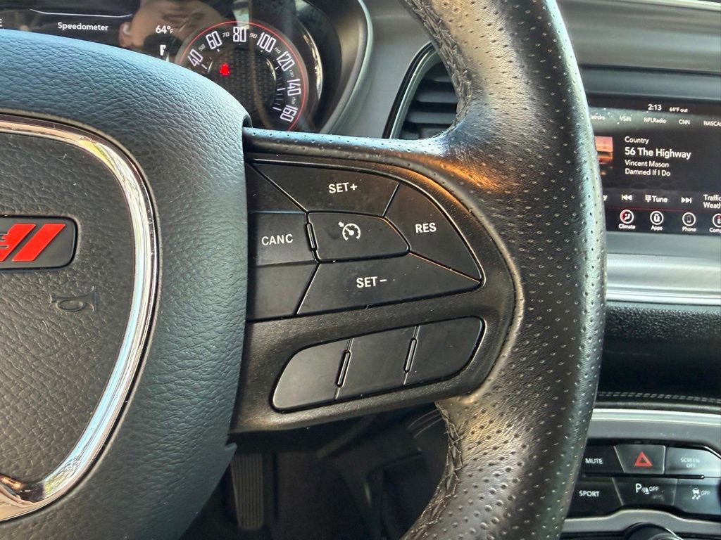 Used 2020 Dodge Challenger SXT w/ Driver Convenience Group RWD image 20