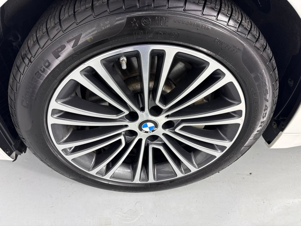 Used 2019 BMW 530i xDrive w/ Convenience Package AWD/4WD image 9
