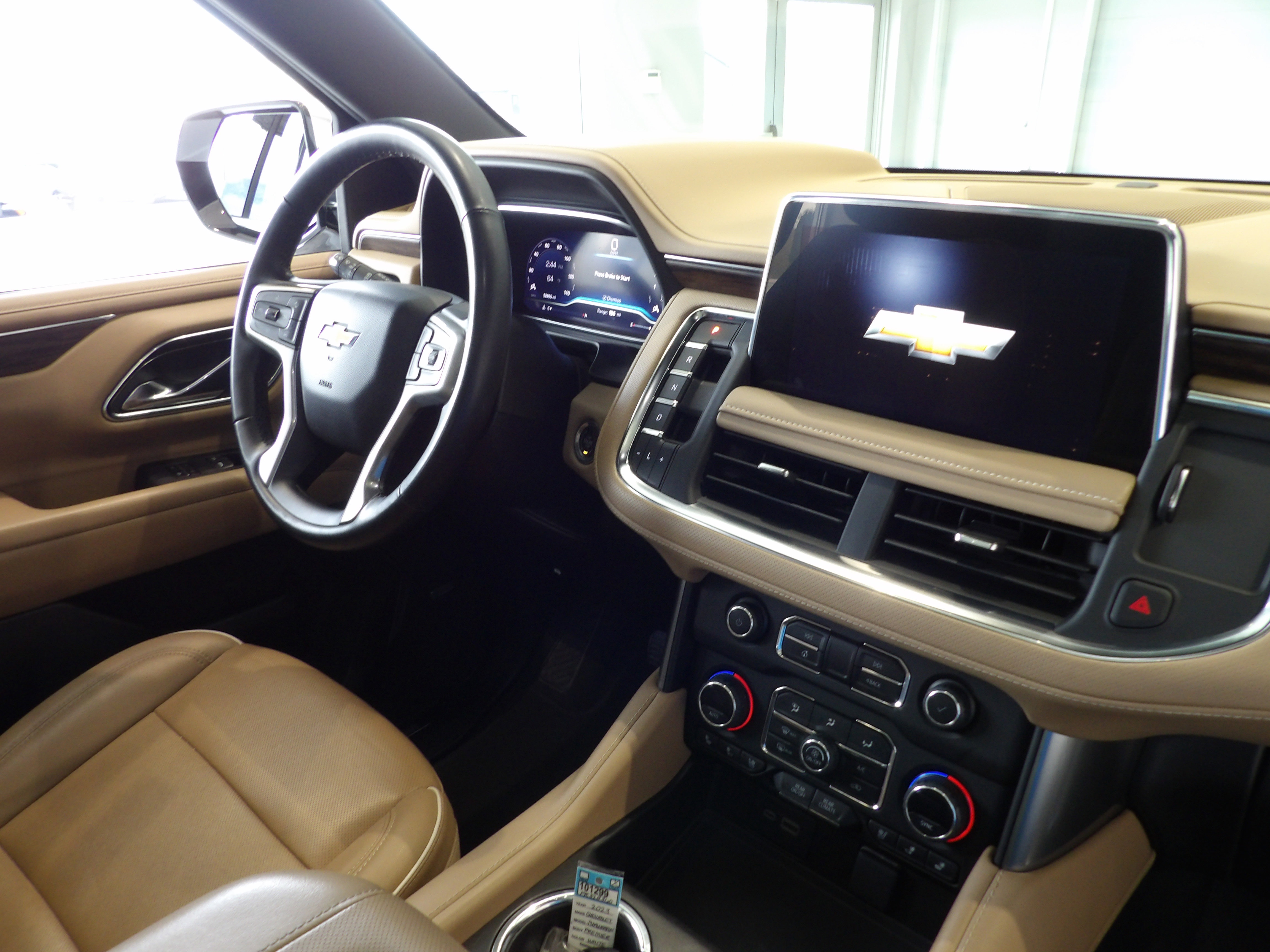 Used 2023 Chevrolet Suburban Premier AWD/4WD image 29