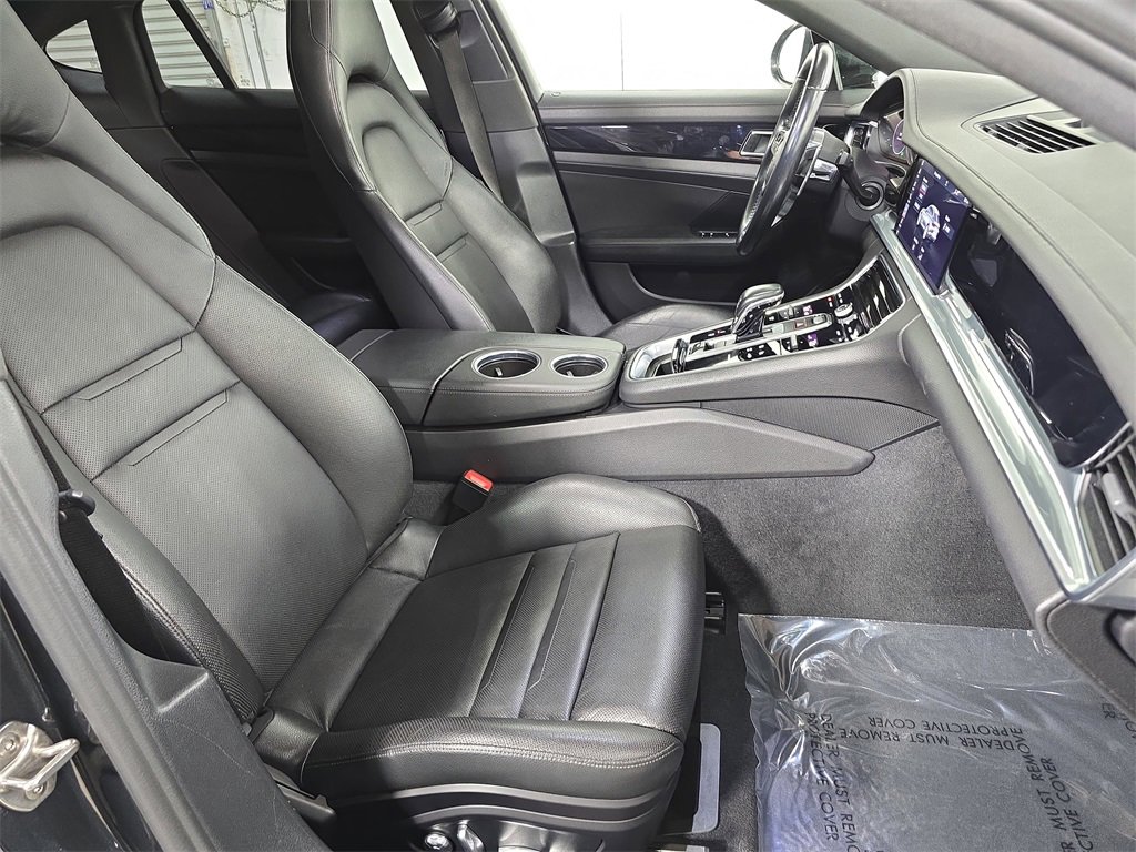 Used 2019 Porsche Panamera 4 image 27