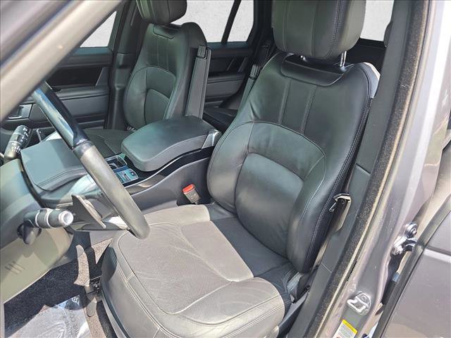 Used 2021 Land Rover Range Rover HSE image 15