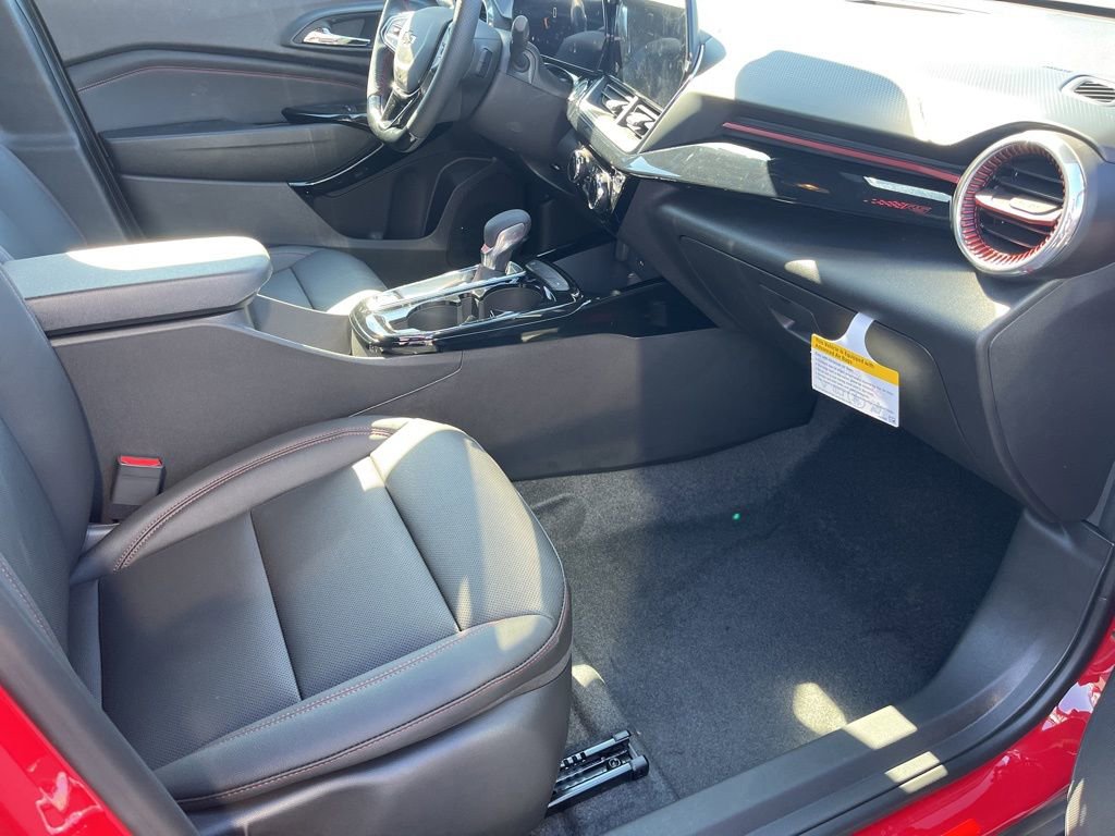 New 2026 Chevrolet Trax RS w/ Driver Confidence Package FWD image 30