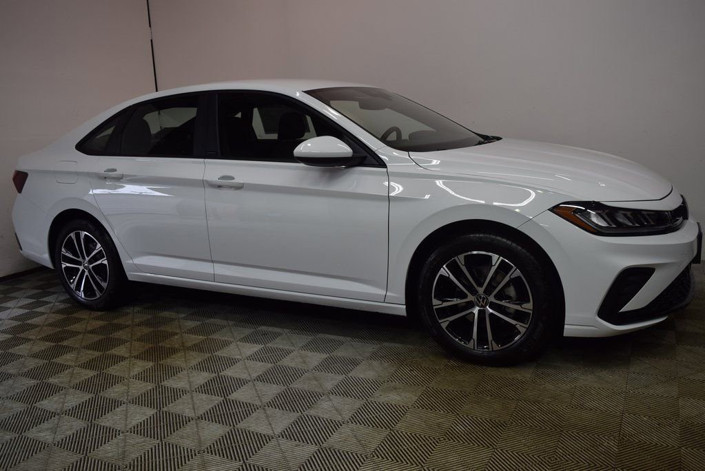 New 2026 Volkswagen Jetta Sport image 3