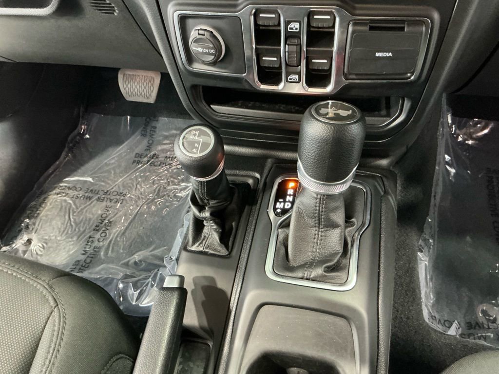 Used 2022 Jeep Wrangler Unlimited Sport image 33