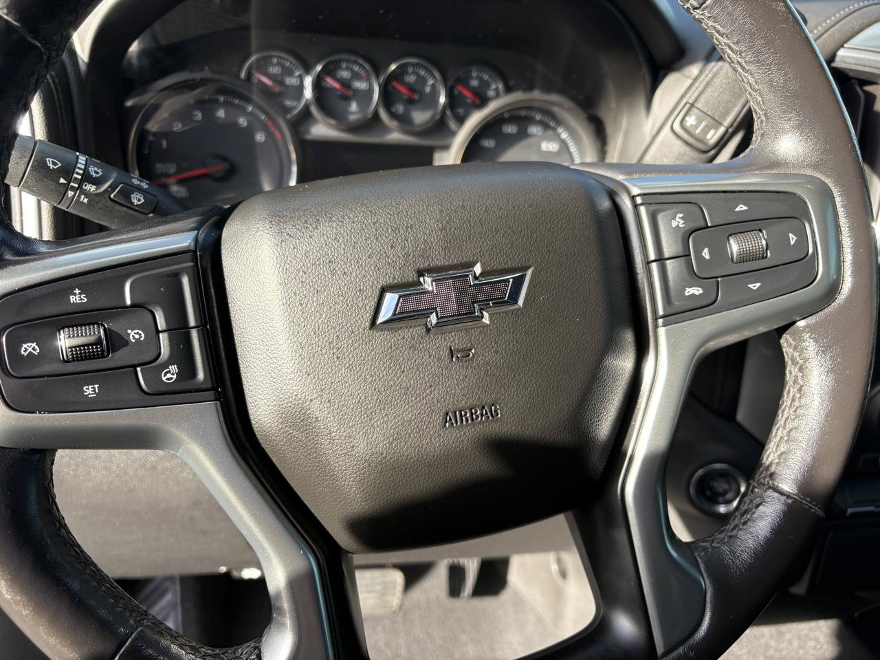 Used 2019 Chevrolet Silverado 1500 RST AWD/4WD image 9