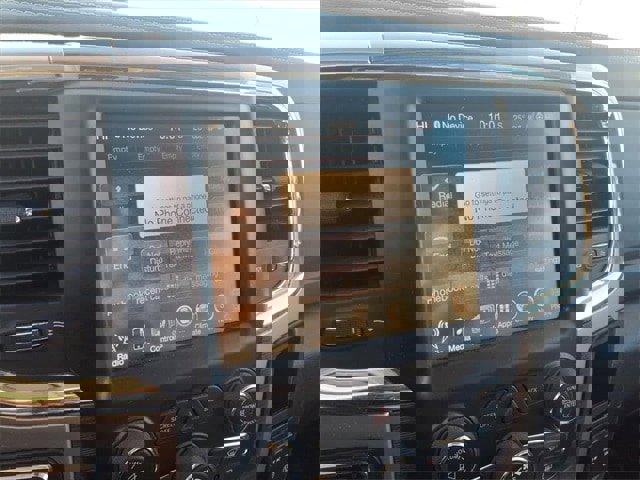 Used 2014 RAM 1500 Laramie w/ Convenience Group image 16