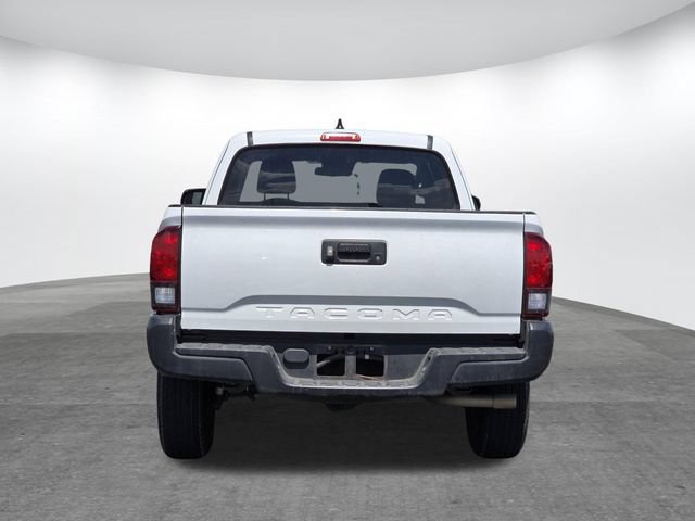 Used 2022 Toyota Tacoma SR RWD image 4