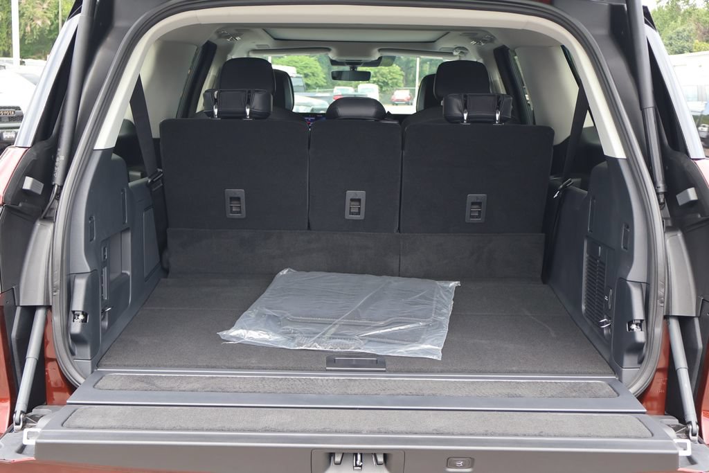 New 2027 Lincoln Navigator L Reserve AWD/4WD image 24