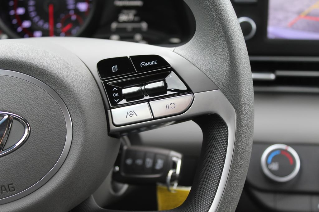 Used 2024 Lincoln Corsair AWD w/ Equipment Group 101A image 12