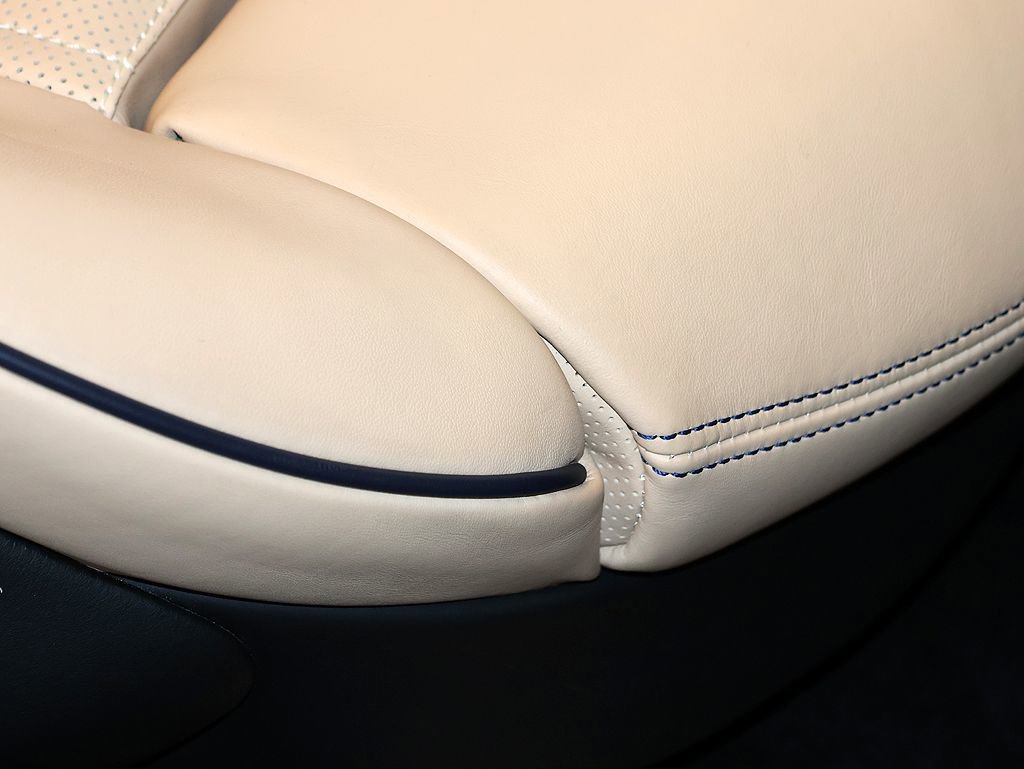 Certified 2020 Ferrari Portofino RWD image 18