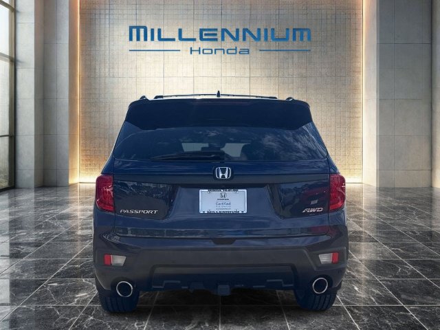 Used 2023 Honda Passport EX-L image 4