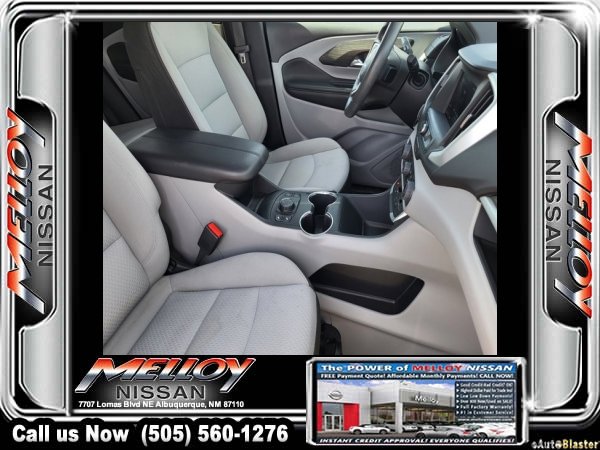 Used 2023 GMC Terrain SLE w/ Driver Convenience Package image 10