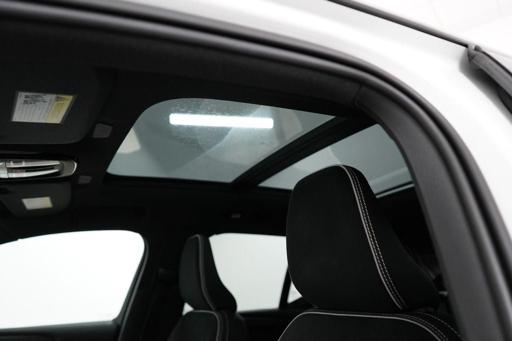Used 2023 Volvo XC40 Recharge Ultimate AWD/4WD image 15