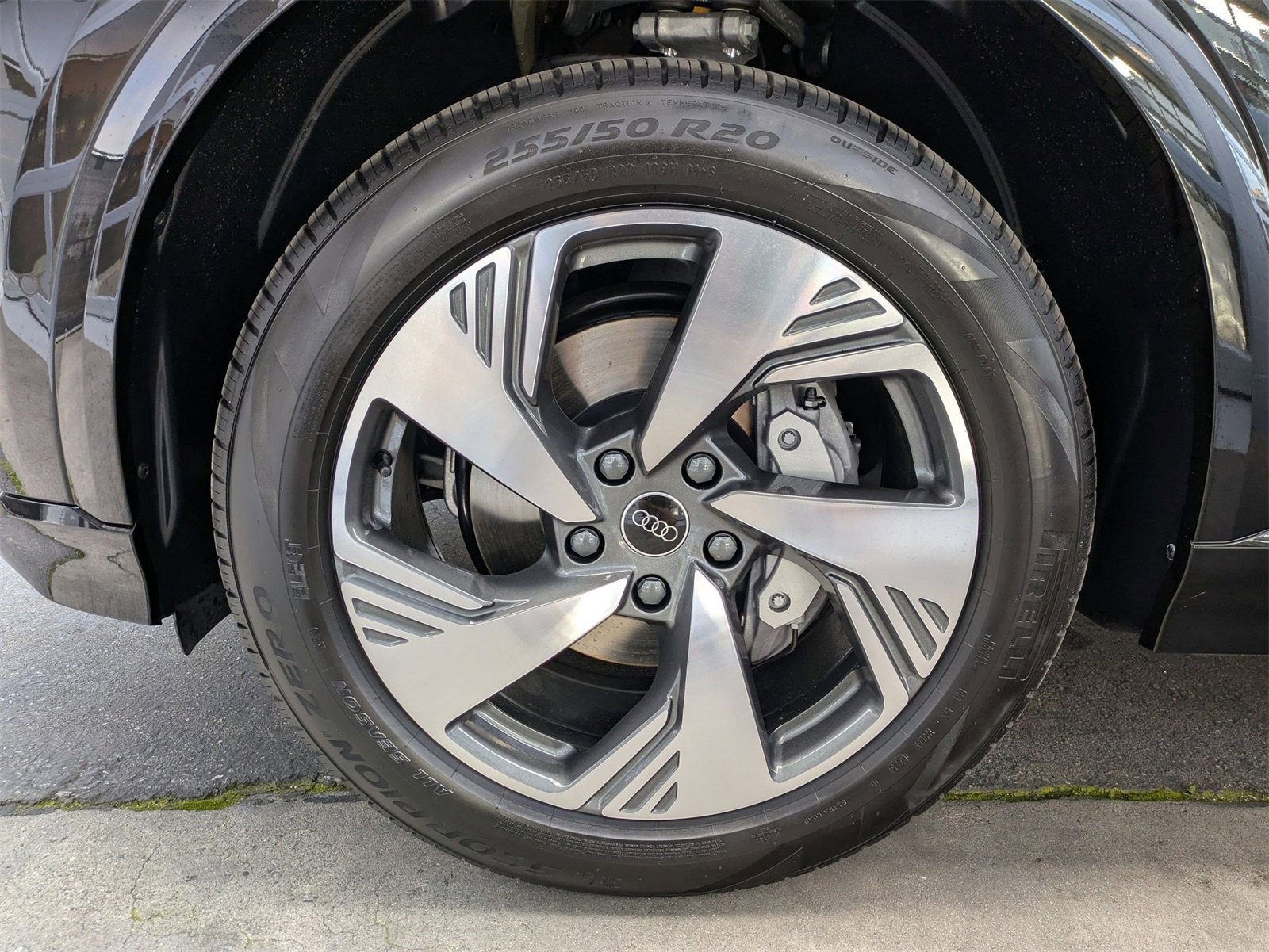 New 2025 Audi Q6 e-tron Premium Plus image 13