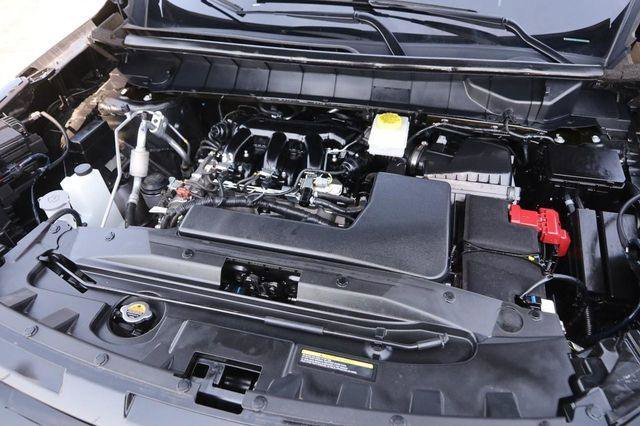 Used 2025 Nissan Pathfinder SL w/ SL Premium Package image 30