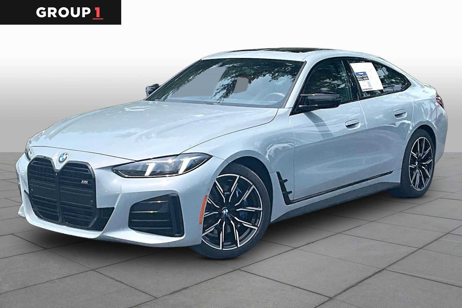 Used 2026 BMW M440i RWD image 1
