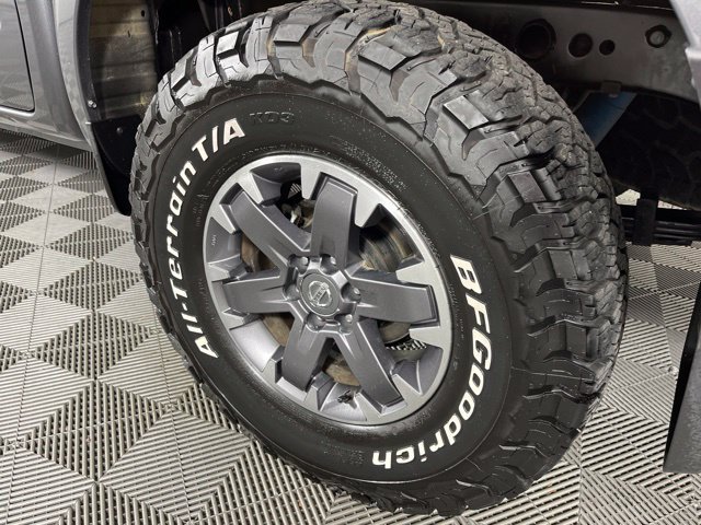 Used 2020 Nissan Frontier PRO-4X w/ Pro-4x Utility Package AWD/4WD image 14