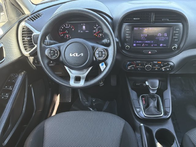 Used 2022 Kia Soul LX w/ Technology Package FWD image 24