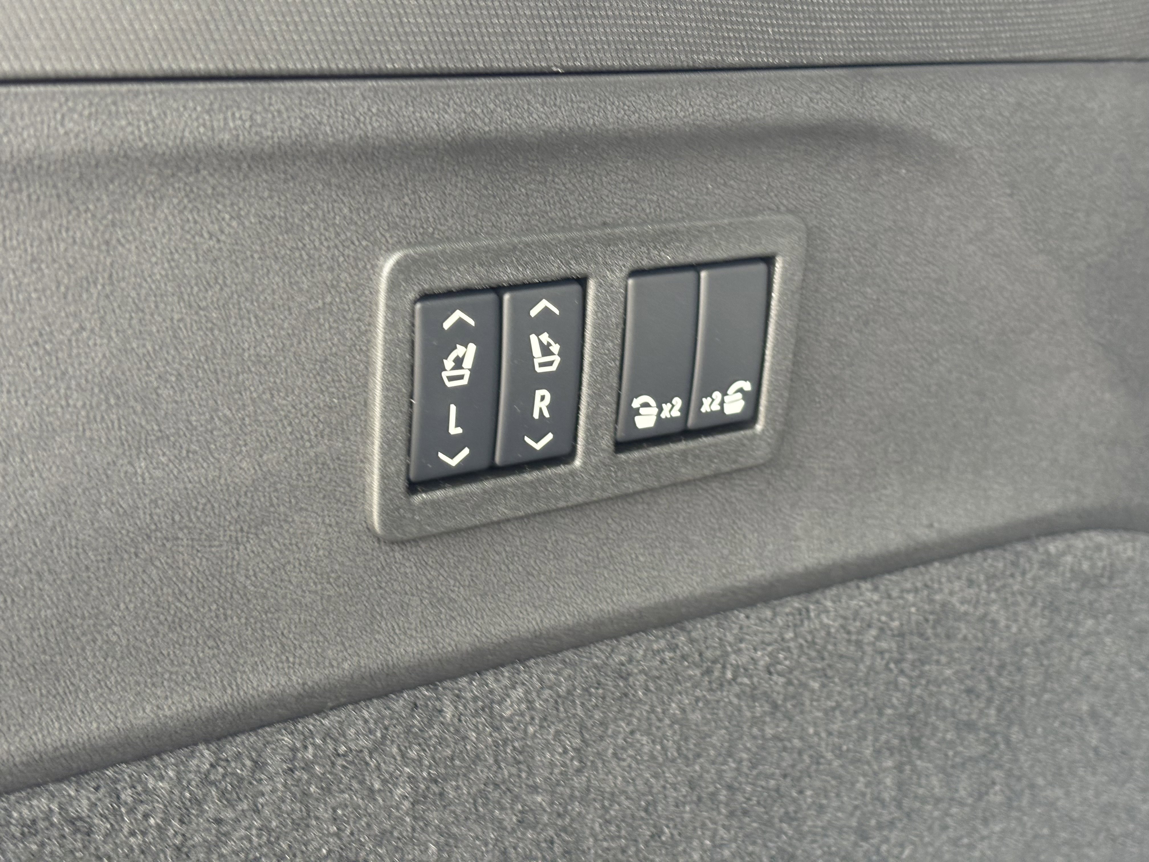 New 2026 Cadillac Escalade IQ Sport 1 image 25