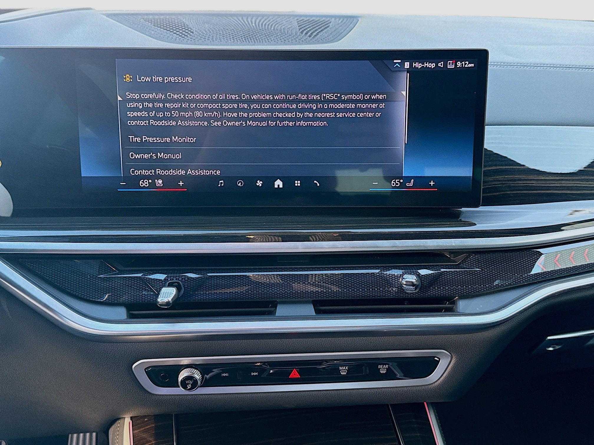 Used 2024 BMW X5 xDrive50e w/ Premium Package image 12