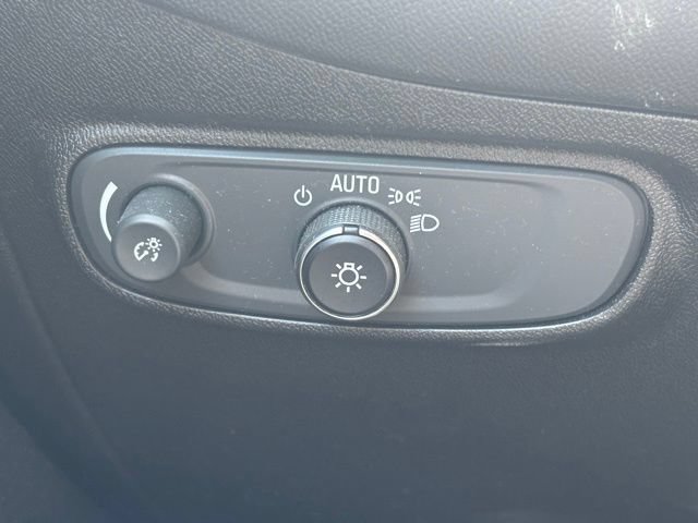Used 2019 Chevrolet Equinox LT AWD/4WD image 24